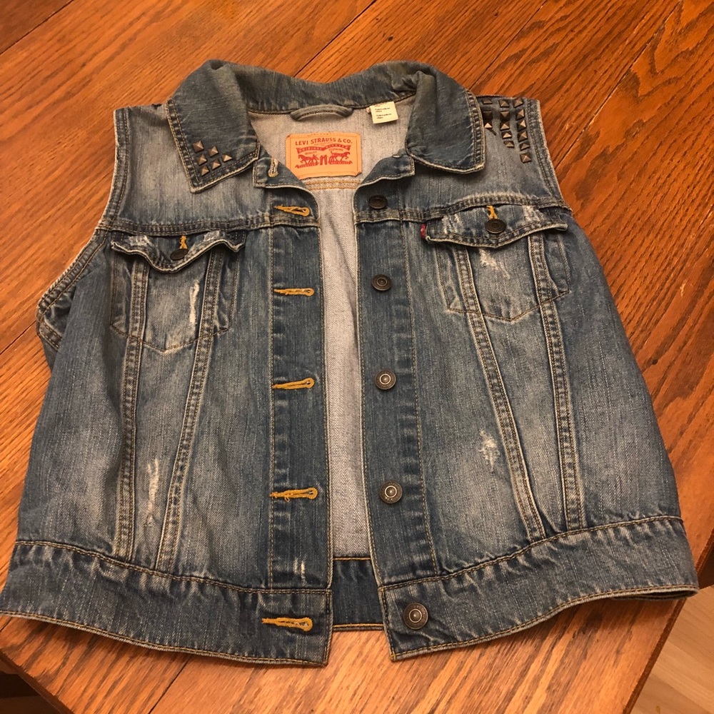 Levi’s Denim Studded Vest sz XL